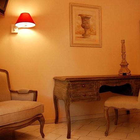 Hotel Les Mazets Des Roches Tarascon Cameră foto