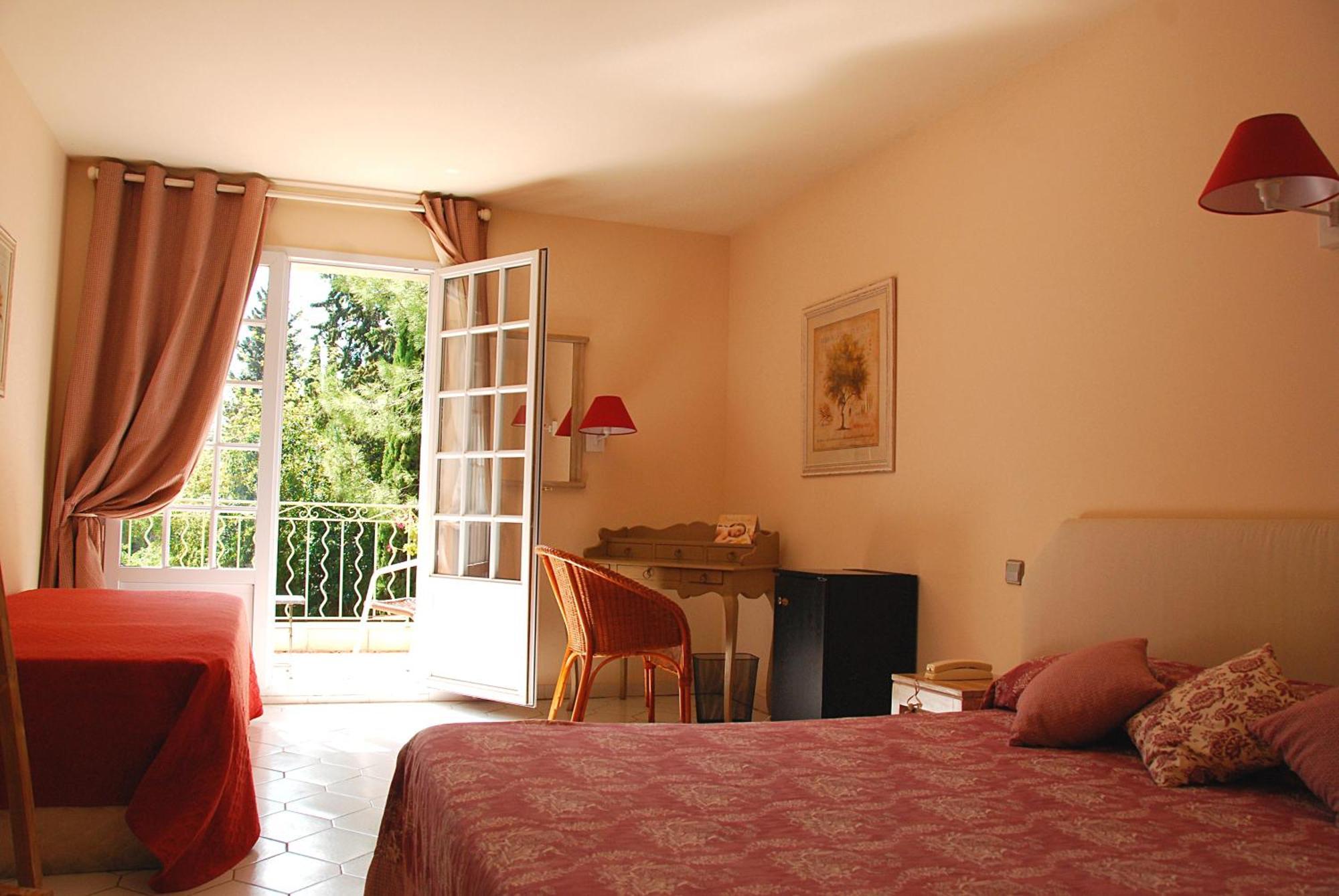 Hotel Les Mazets Des Roches Tarascon Cameră foto