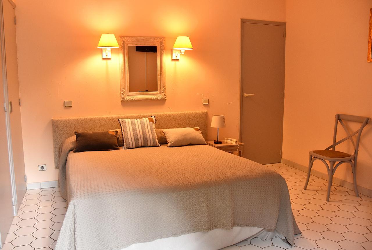 Hotel Les Mazets Des Roches Tarascon Exterior foto